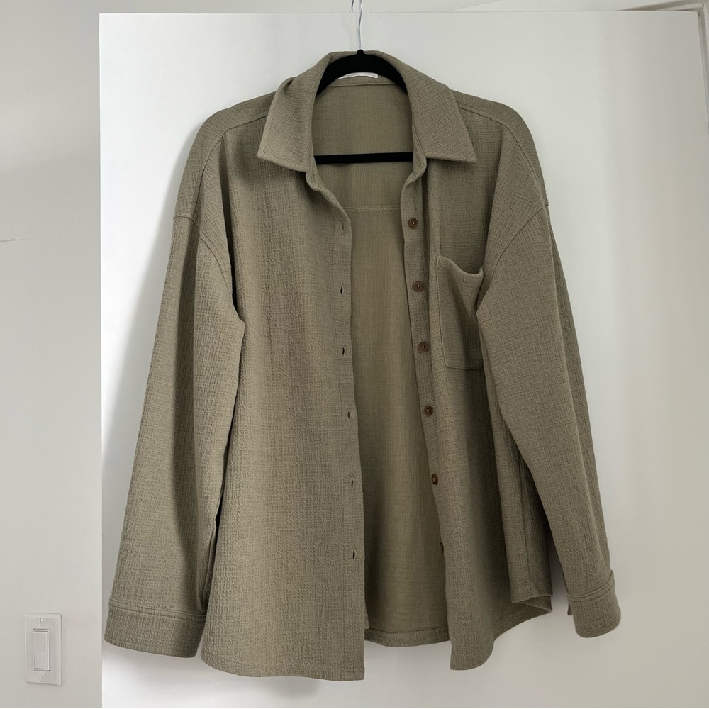 OAK + FORT GREEN BUTTON UP